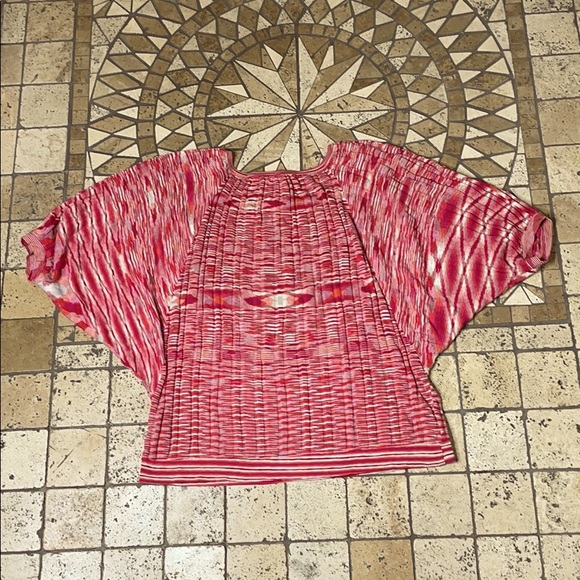 BCBGMaxAzria Shift Silk Dolman Sleeves Knit blouse Pink Cream Size M - Picture 4 of 11